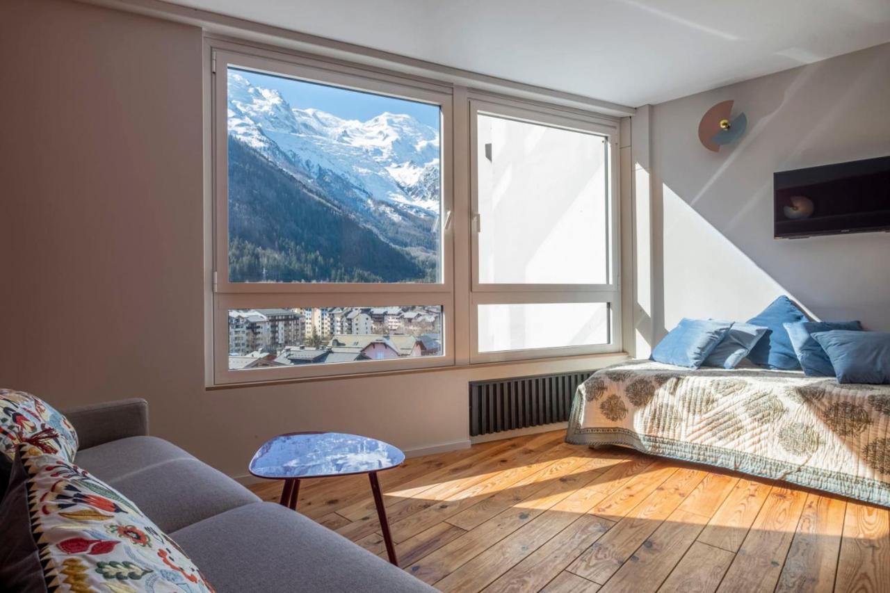 Modern Studio With Mont Blanc View And Pool Chamonix Bagian luar foto